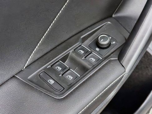 Used 2022 Volkswagen Tiguan SE R-Line AWD/4WD image 23