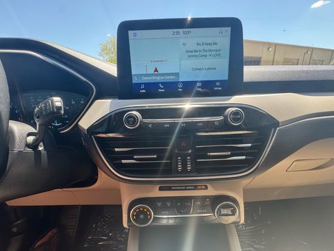 Used 2020 Ford Escape SE FWD image 7