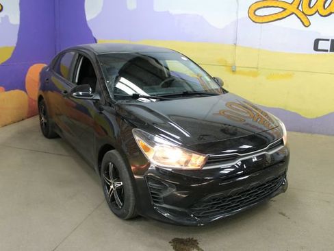 Used 2023 Kia Rio LX FWD image 2