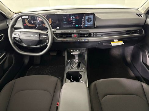 New 2026 Kia K4 LXS image 31