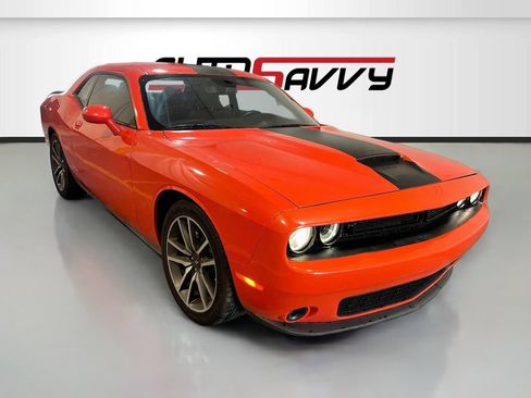 Used 2023 Dodge Challenger R/T RWD image 1