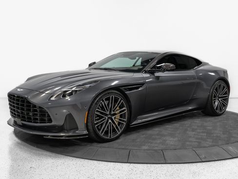 Used 2024 Aston Martin DB12 Coupe RWD image 3