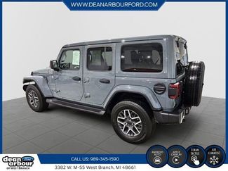 Used 2024 Jeep Wrangler Unlimited Sahara w/ Technology Group AWD/4WD video 4