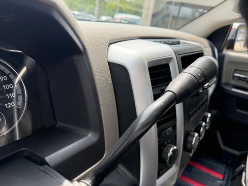 Used 2012 RAM 1500 Classic SLT AWD/4WD image 25