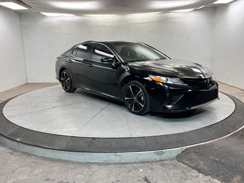 Used 2020 Toyota Camry XSE w/ Carpet Mat Package image 8