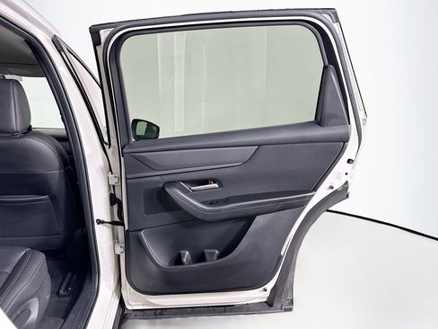 Used 2025 MAZDA CX-90 3.3 Turbo w/ Select Package image 31