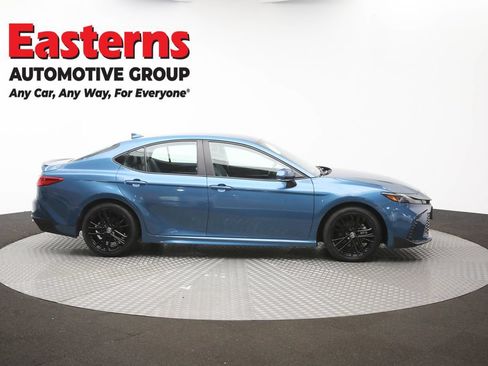 Used 2025 Toyota Camry Hybrid FWD image 46