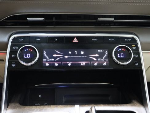 Used 2022 Genesis GV80 3.5T Advanced + image 20