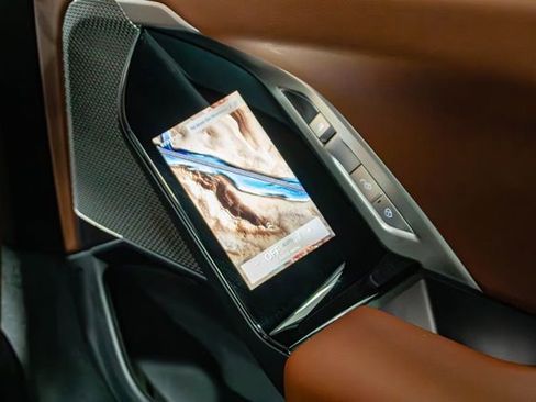 Used 2023 BMW 760i xDrive w/ Parking Assistance Package image 18