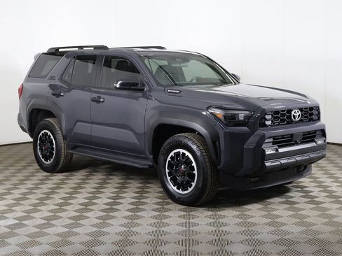Used 2025 Toyota 4Runner TRD Off-Road image 2