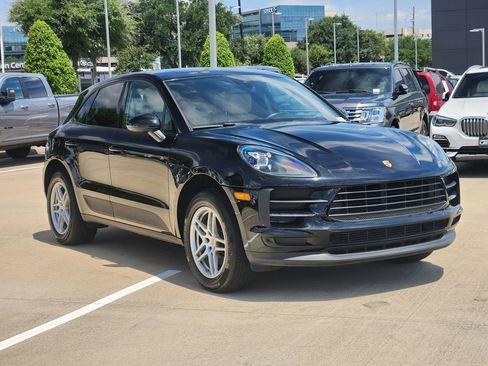 Used 2020 Porsche Macan AWD/4WD image 3