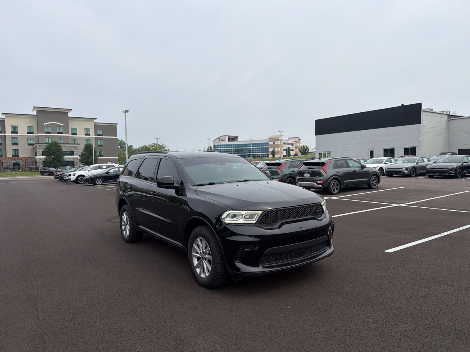 Used 2023 Dodge Durango SXT Launch Edition AWD/4WD image 4