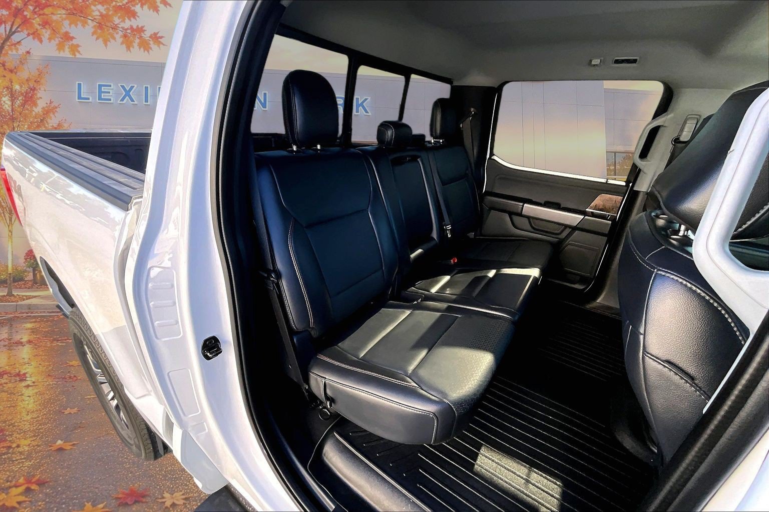 Used 2021 Ford F150 Lariat w/ FX4 Off-Road Package AWD/4WD image 26