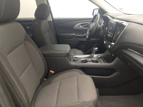 Used 2018 Chevrolet Traverse LT FWD image 21