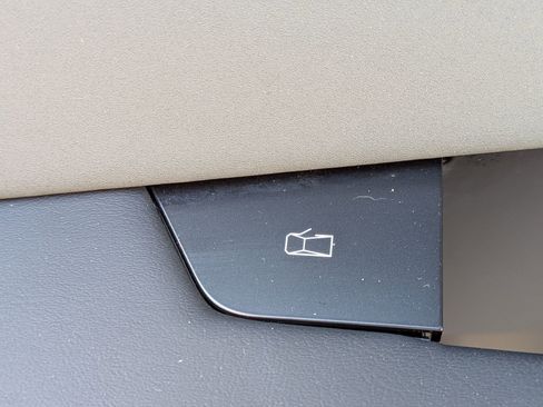 Used 2024 Tesla Cybertruck AWD Crew Cab image 34