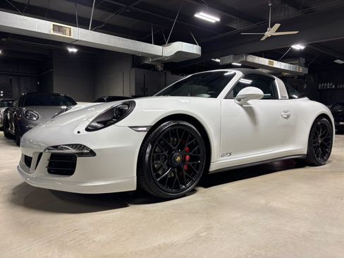 Used 2016 Porsche 911 Targa 4 GTS AWD/4WD image 18