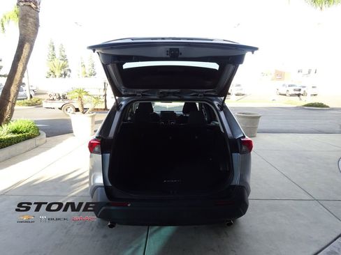 Used 2021 Toyota RAV4 LE w/ Carpet Mat Package (TMS) image 30