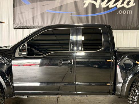 Used 2017 Ford F150 Raptor w/ Equipment Group 802A Luxury AWD/4WD image 39