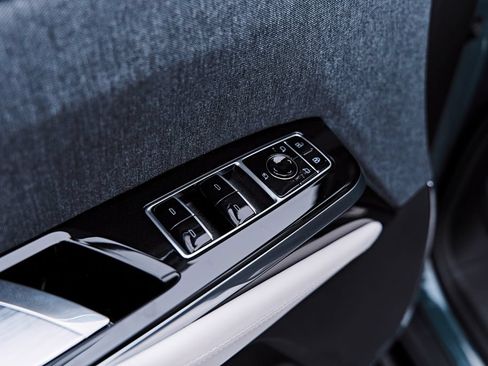 Used 2026 Cadillac Escalade V AWD/4WD image 42