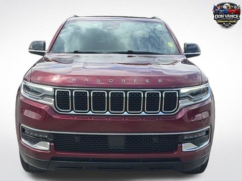 Used 2025 Jeep Wagoneer L 4WD image 9