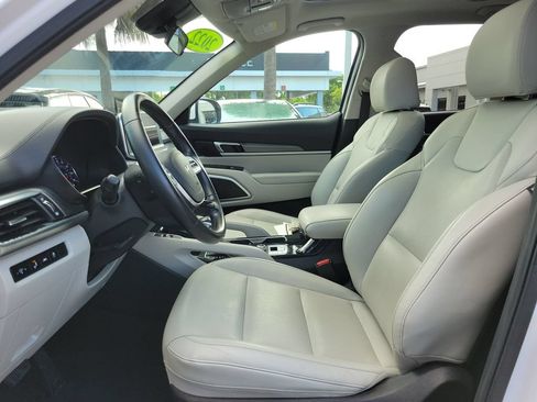 Used 2022 Kia Telluride S FWD image 12