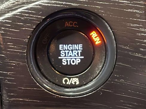 Used 2019 Jeep Grand Cherokee High Altitude AWD/4WD image 11