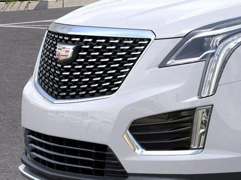 Certified 2025 Cadillac XT5 Premium Luxury AWD/4WD image 13