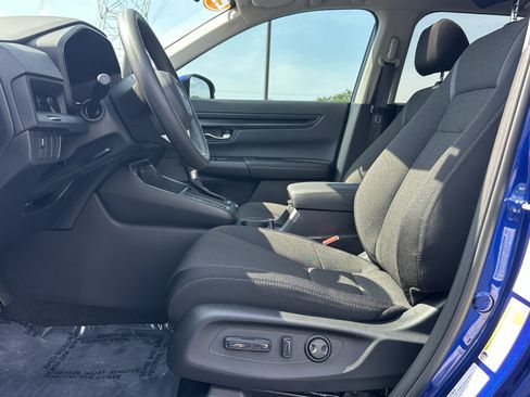 Used 2025 Honda CR-V EX image 9