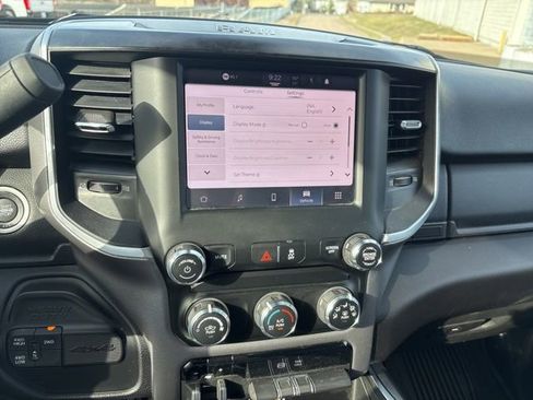 Used 2024 RAM 2500 Big Horn image 28