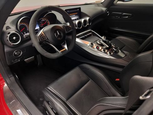 Used 2018 Mercedes-Benz AMG GT S image 4