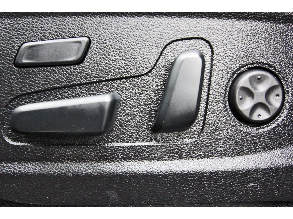 Used 2024 Kia Telluride SX w/ Towing Package FWD image 36