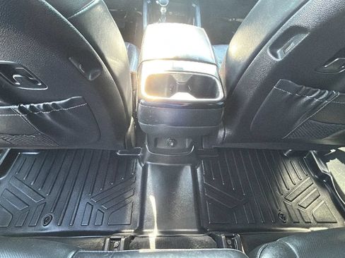 Used 2021 Kia Telluride LX FWD image 28
