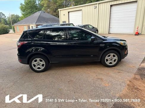 Used 2017 Ford Escape S FWD image 11