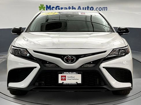 Used 2024 Toyota Camry SE image 4