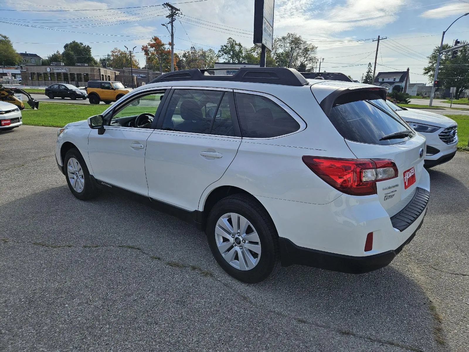 Used 2015 Subaru Outback 2.5i Premium w/ Popular Package #1 AWD/4WD image 6