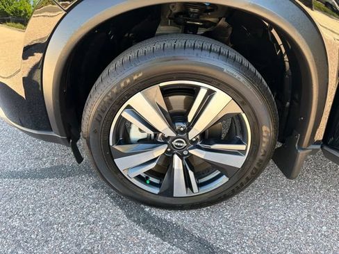 Certified 2025 Nissan Rogue SL w/ Tech Package AWD/4WD image 15