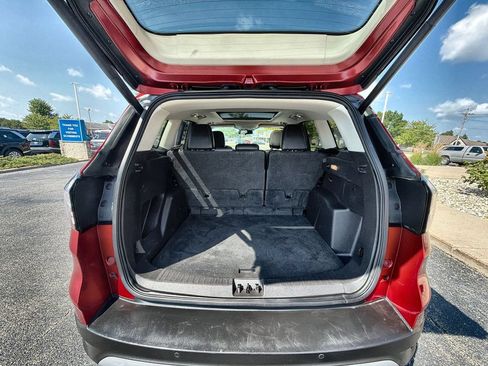 Used 2018 Ford Escape SEL FWD image 19