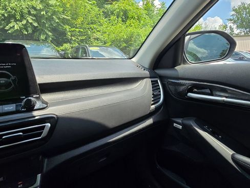 Used 2021 Kia Seltos SX w/ SX Sunroof Package AWD/4WD image 26