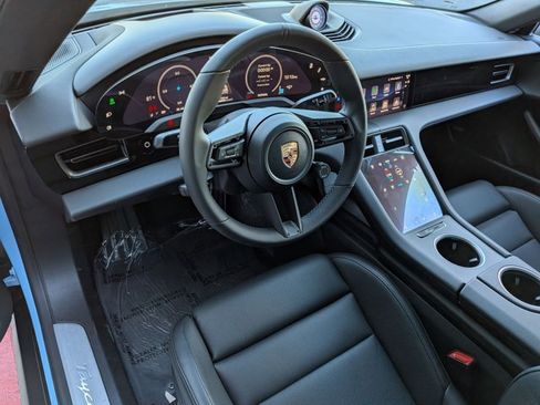 New 2026 Porsche Taycan image 4