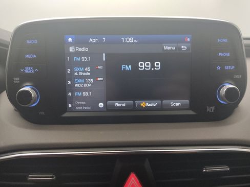 Used 2020 Hyundai Santa Fe SEL image 25