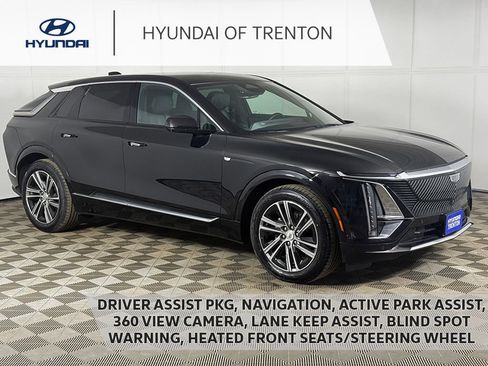 Used 2024 Cadillac Lyriq Luxury AWD/4WD image 1