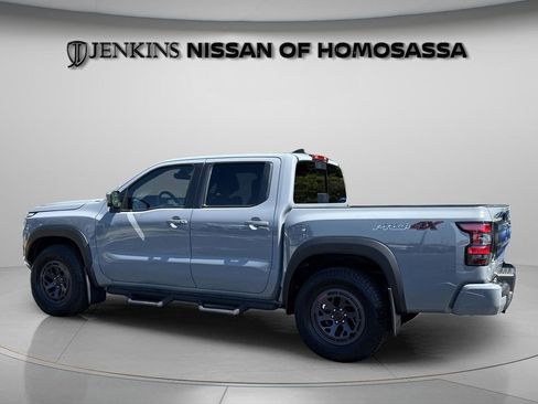 Used 2025 Nissan Frontier PRO-4X w/ Pro Premium Package image 7