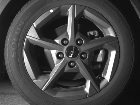 Used 2025 Kia K4 LXS image 13