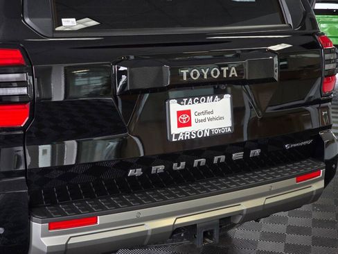 Used 2026 Toyota 4Runner Limited AWD/4WD image 12