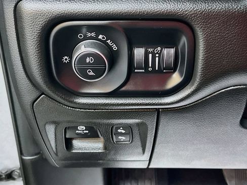 Used 2025 RAM 1500 Big Horn AWD/4WD image 10