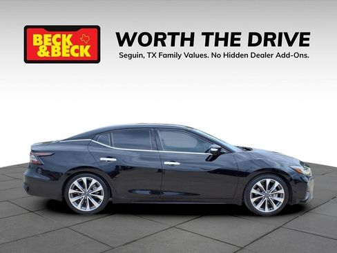 Used 2023 Nissan Maxima Platinum w/ Sport Mat Group FWD image 4