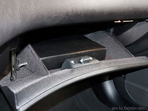 Used 2006 BMW M3 Convertible RWD image 22