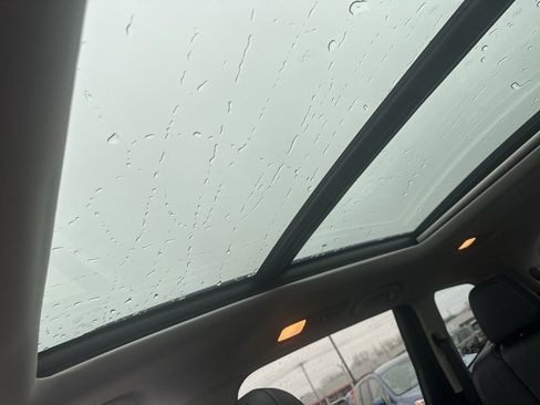 Used 2023 Subaru Ascent Touring image 22