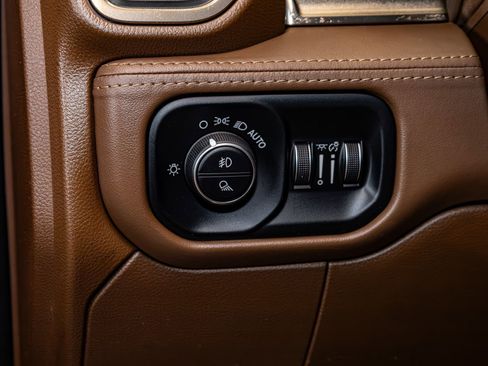 Used 2022 RAM 3500 Limited image 19