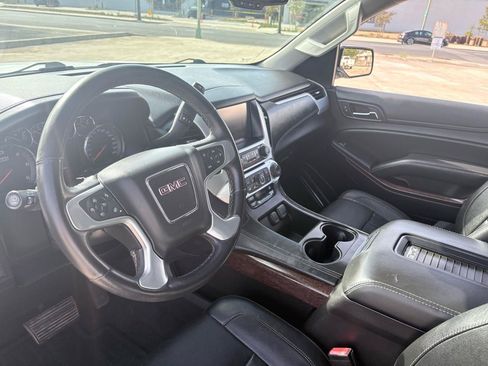 Used 2016 GMC Yukon XL SLT w/ Open Road Package AWD/4WD image 7